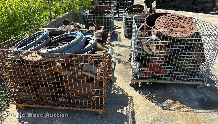 image for item LP9885 Manhole parts