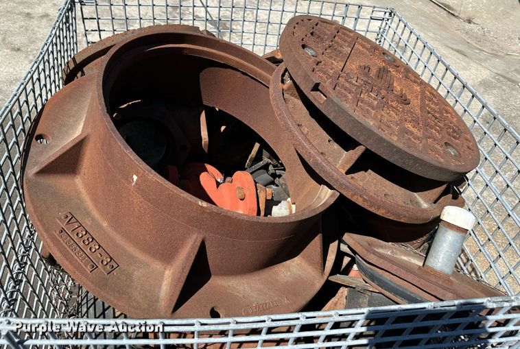 image for item LP9885 Manhole parts