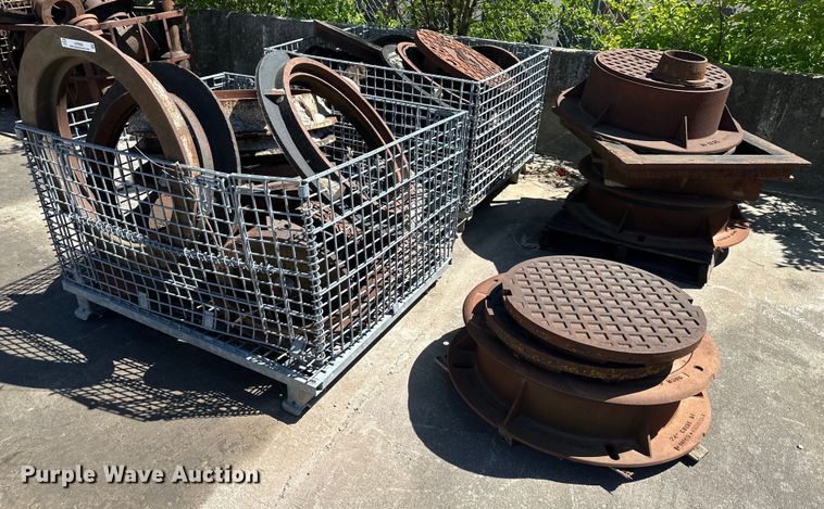 image for item LP9886 Manhole parts