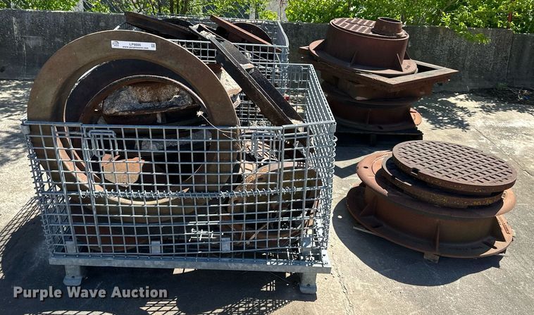 image for item LP9886 Manhole parts