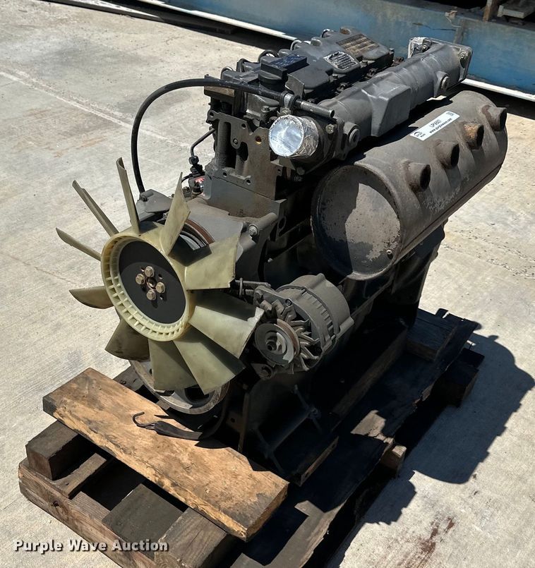 image for item LP9887 Deutz F4M1011  engine