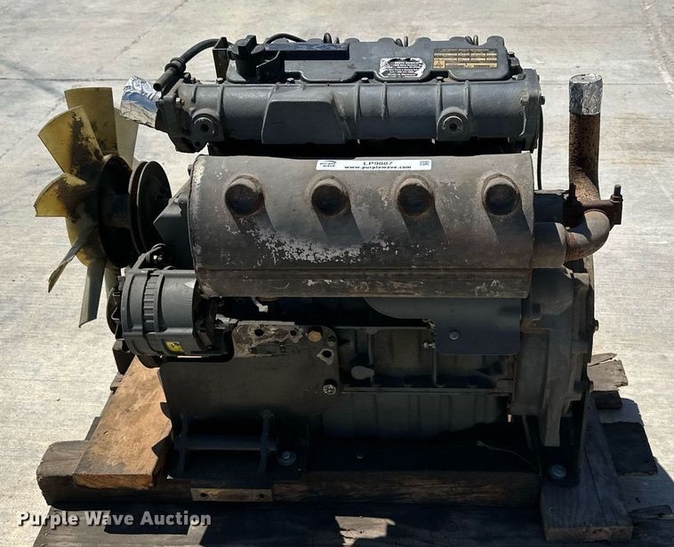 image for item LP9887 Deutz F4M1011  engine