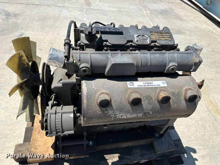 image for item LP9887 Deutz F4M1011  engine