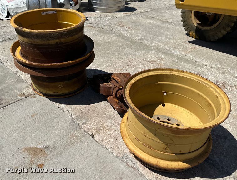 image for item LP9889 (2) wheels