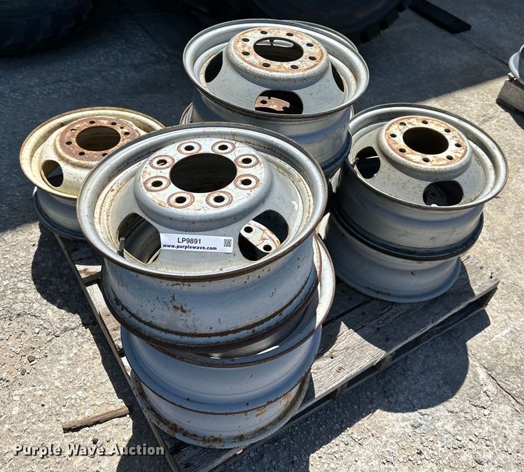 image for item LP9891 (11) 17" wheels