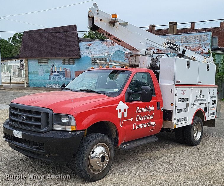 image for item LR9235 2004 Ford F550 Super Duty  bucket truck