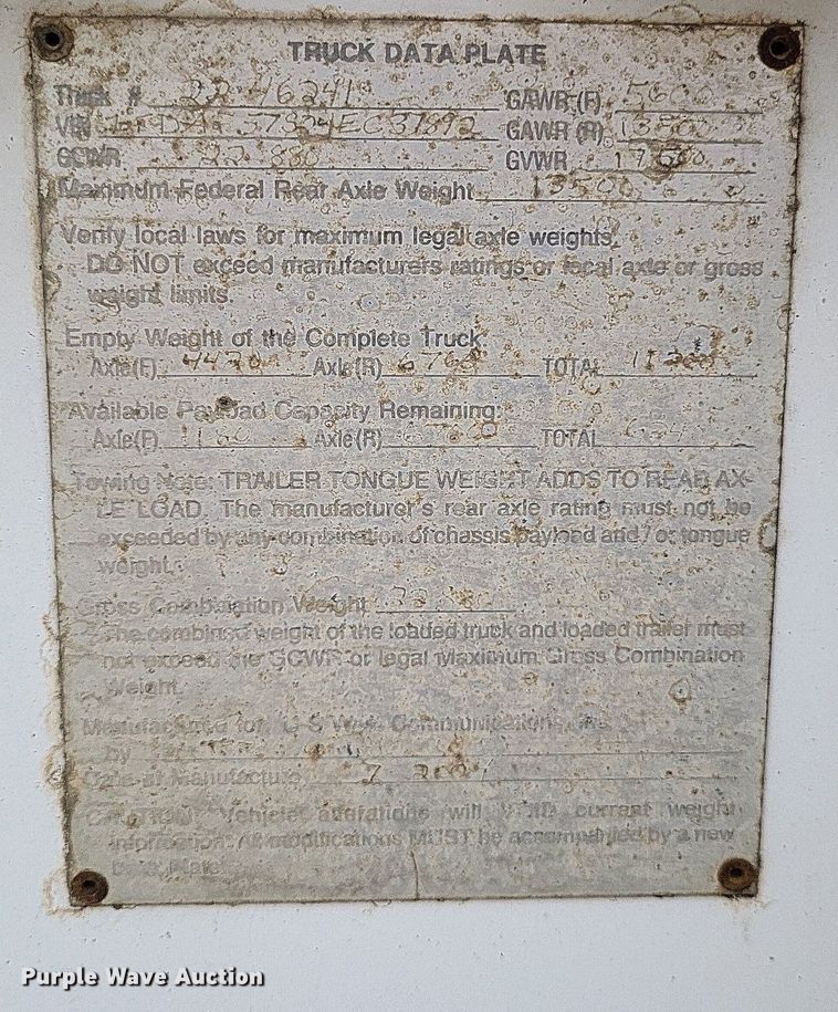 image for item LR9235 2004 Ford F550 Super Duty  bucket truck