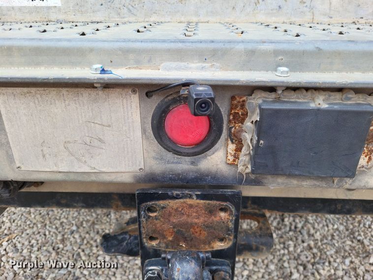 image for item LR9235 2004 Ford F550 Super Duty  bucket truck