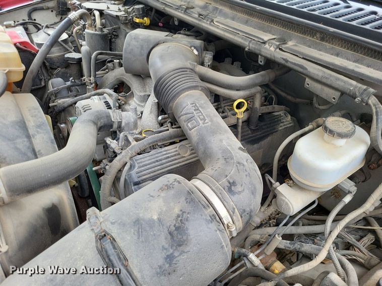 image for item LR9235 2004 Ford F550 Super Duty  bucket truck