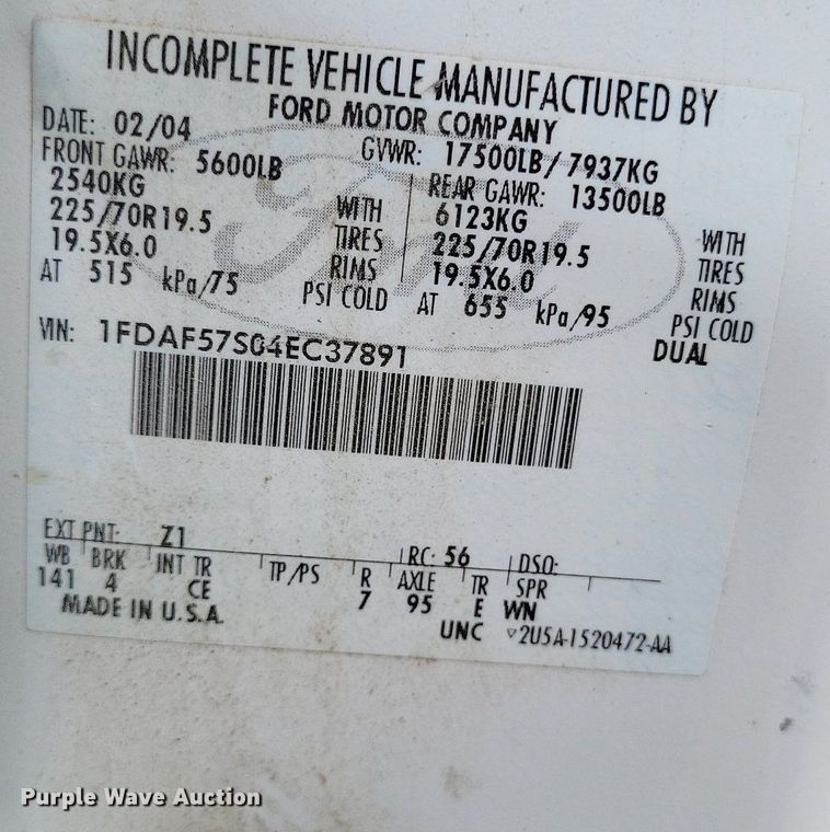 image for item LR9235 2004 Ford F550 Super Duty  bucket truck