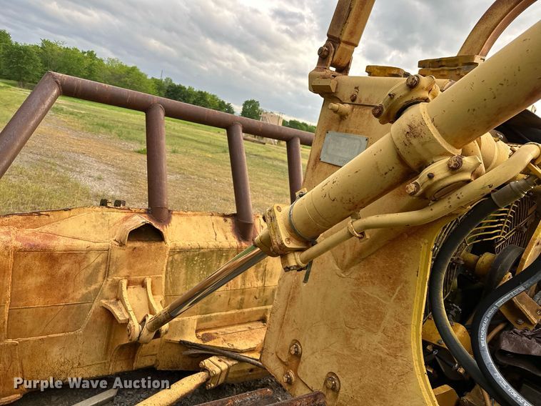image for item LR9720 1987 Komatsu D68E  dozer