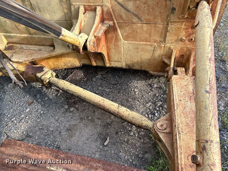 image for item LR9720 1987 Komatsu D68E  dozer