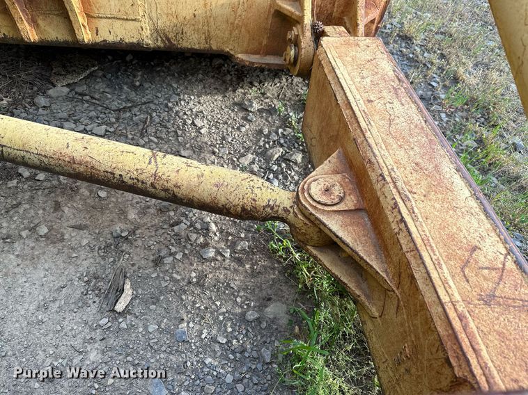 image for item LR9720 1987 Komatsu D68E  dozer