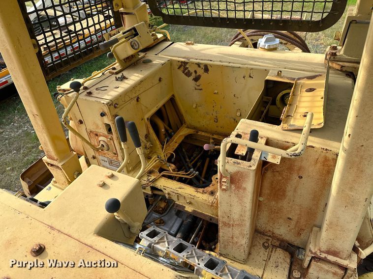 image for item LR9720 1987 Komatsu D68E  dozer