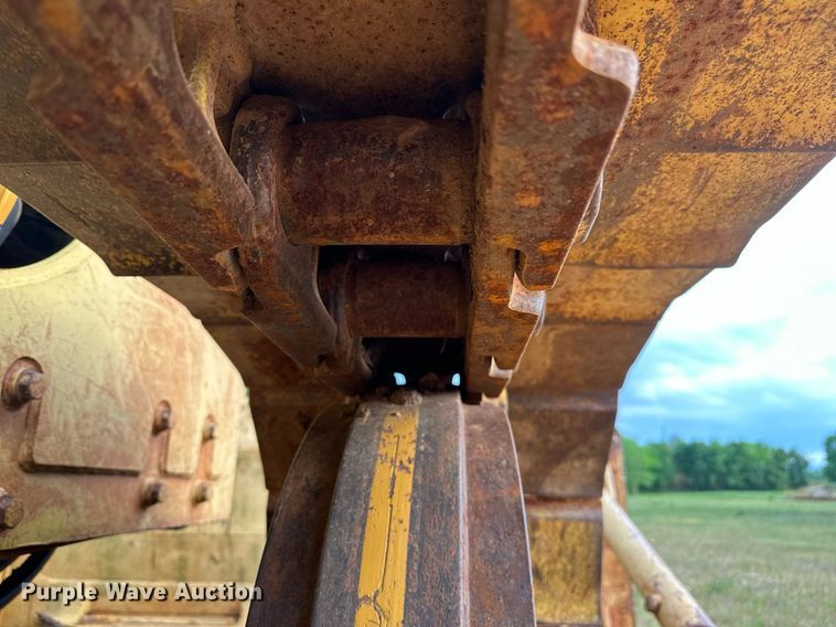 image for item LR9720 1987 Komatsu D68E  dozer