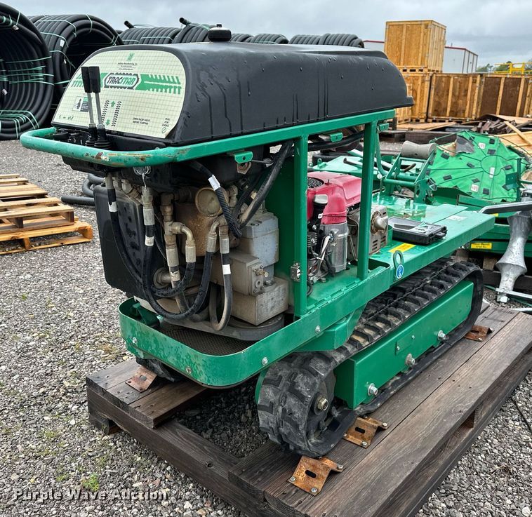 image for item LR9731 McElroy TracStar 28  pipe fusion machine