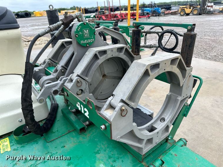image for item LR9734 McElroy TracStar 412/618  pipe fusion machine