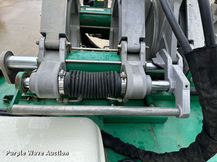 image for item LR9734 McElroy TracStar 412/618  pipe fusion machine