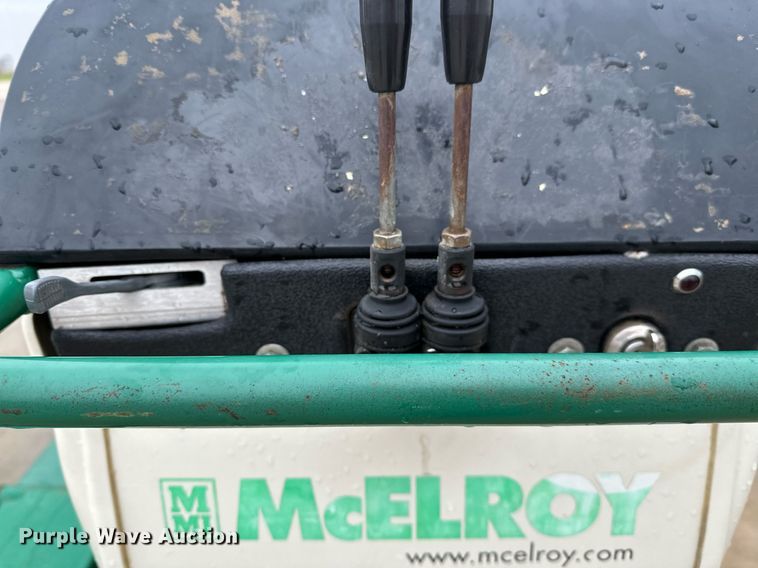 image for item LR9734 McElroy TracStar 412/618  pipe fusion machine