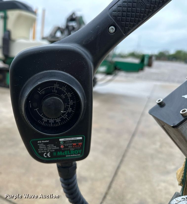 image for item LR9734 McElroy TracStar 412/618  pipe fusion machine