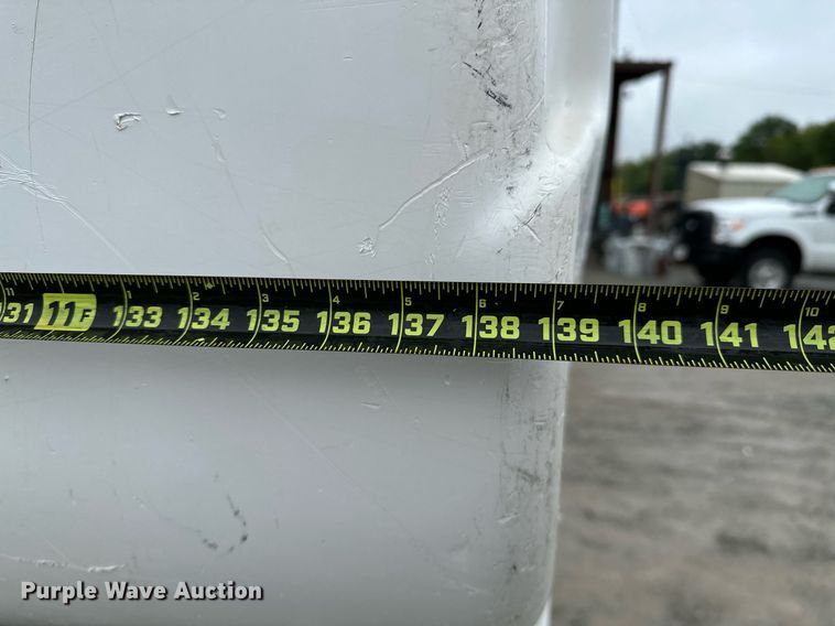 image for item LR9743 2013 Ford F550 Super Duty  bucket truck