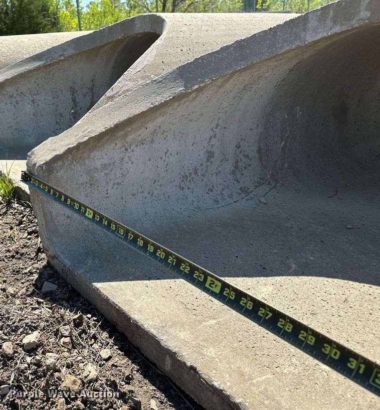 image for item LR9764 Concrete culverts