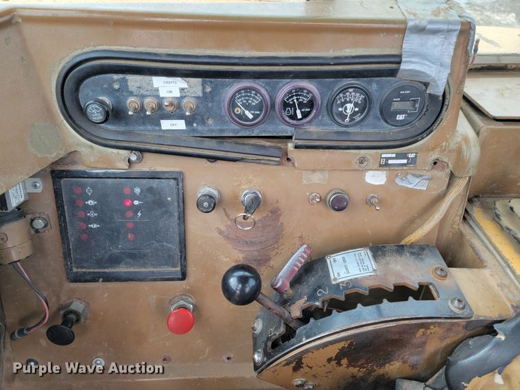 image for item LV9491 1991 Caterpillar 613C  scraper