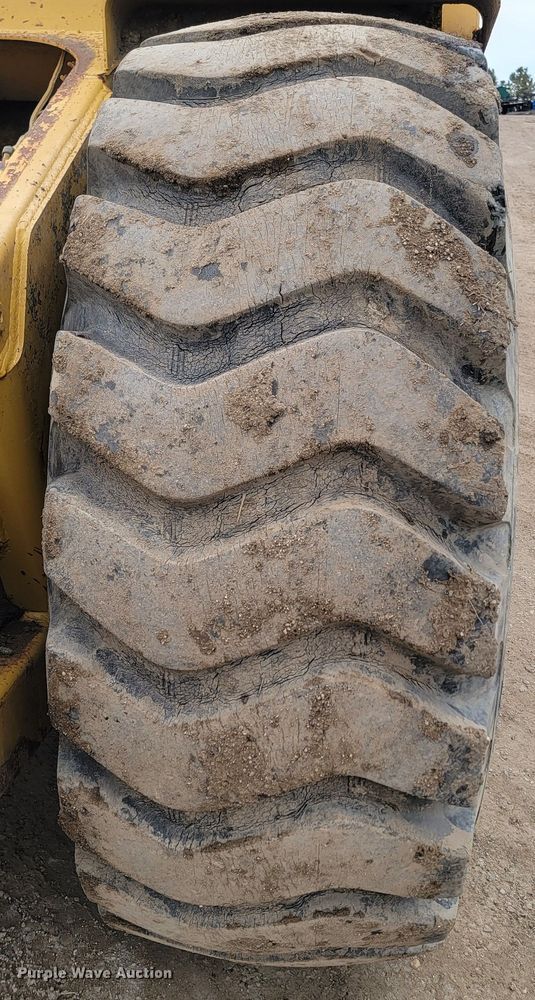 image for item LV9491 1991 Caterpillar 613C  scraper