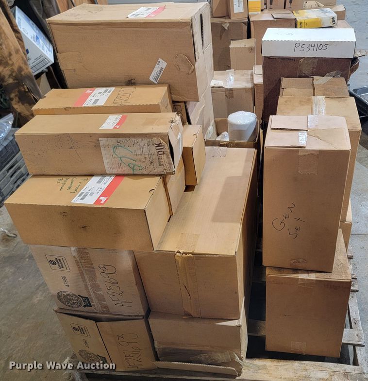 image for item LV9496 Fleetguard filters