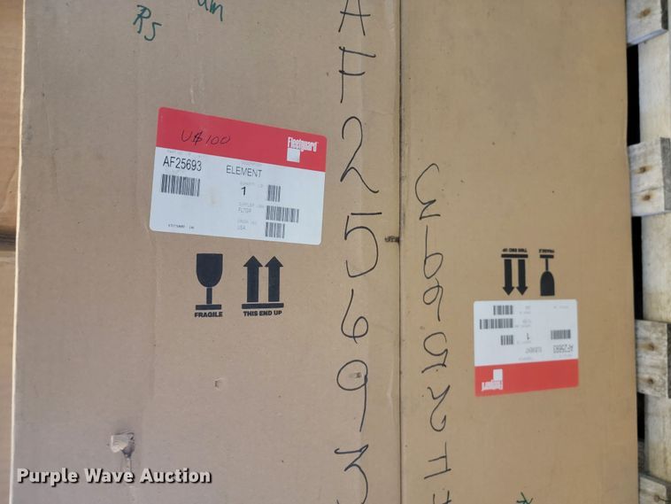 image for item LV9496 Fleetguard filters