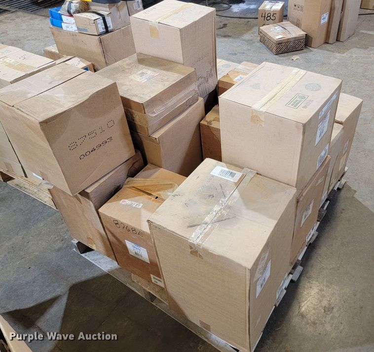 image for item LV9498 Car Quest filters