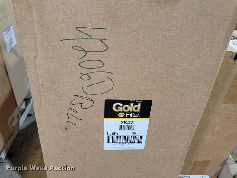 image for item LV9499 Tractor parts