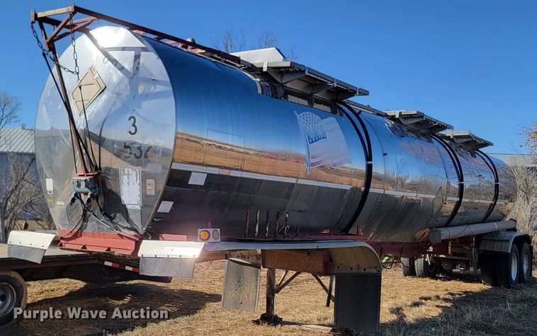 image for item LV9508 1979 Polar Tank Trailer  tank trailer