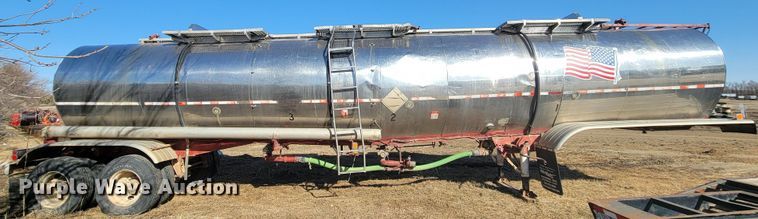 image for item LV9508 1979 Polar Tank Trailer  tank trailer