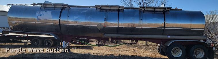 image for item LV9508 1979 Polar Tank Trailer  tank trailer