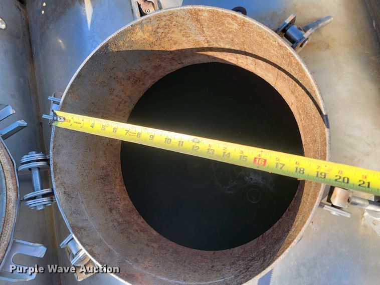 image for item LV9508 1979 Polar Tank Trailer  tank trailer