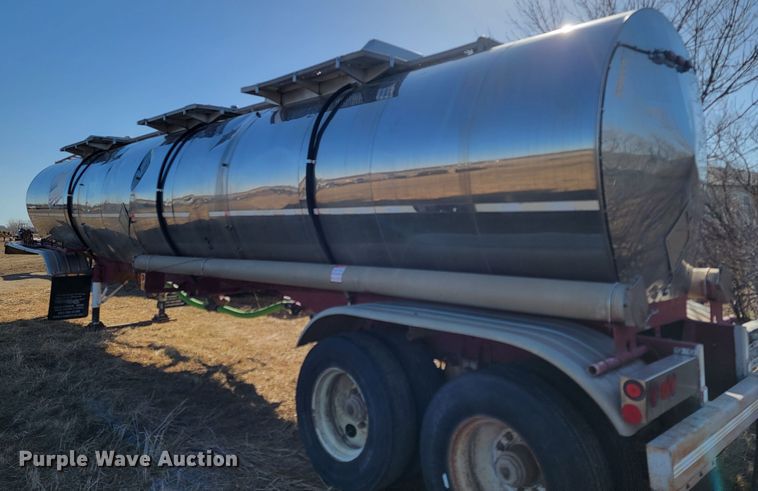 image for item LV9508 1979 Polar Tank Trailer  tank trailer