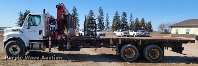 image for item LV9509 2007 Freightliner  crane truck