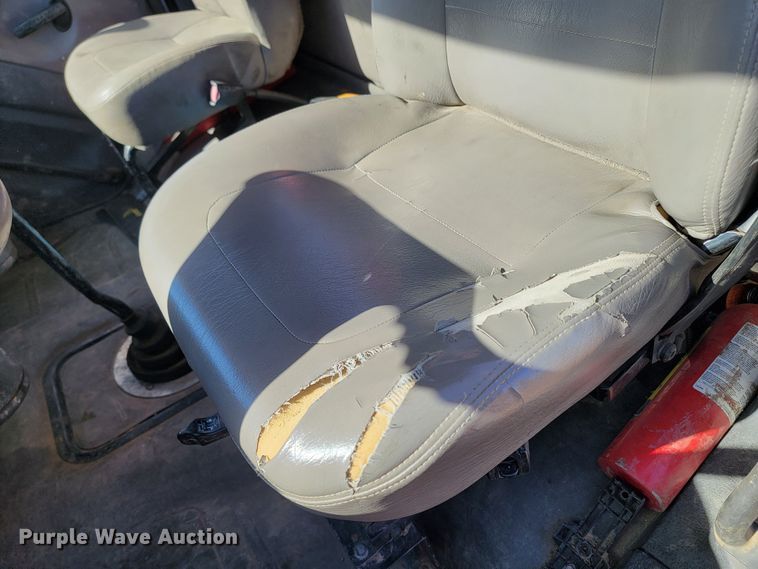 image for item LV9509 2007 Freightliner  crane truck