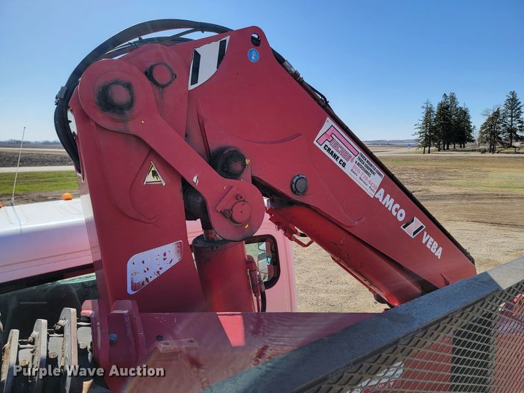 image for item LV9509 2007 Freightliner  crane truck