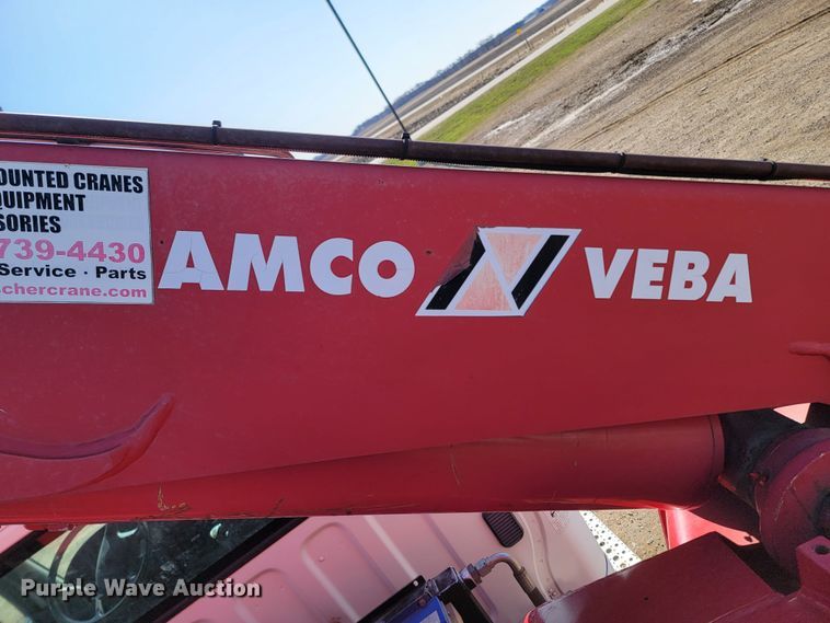 image for item LV9509 2007 Freightliner  crane truck