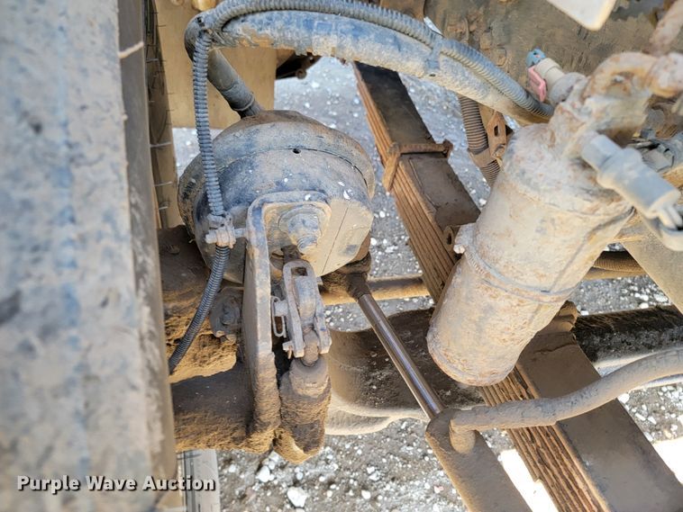 image for item LV9509 2007 Freightliner  crane truck