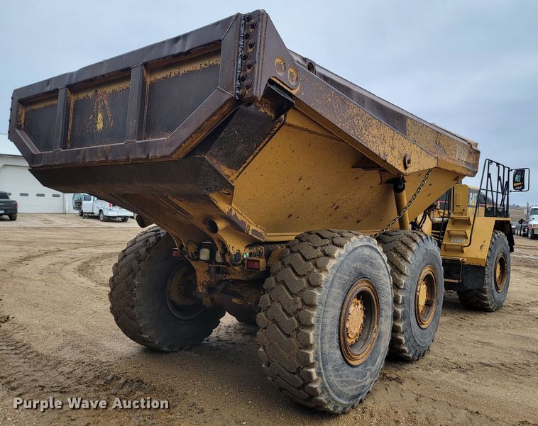 image for item LV9518 1998 Caterpillar D300E  haul truck