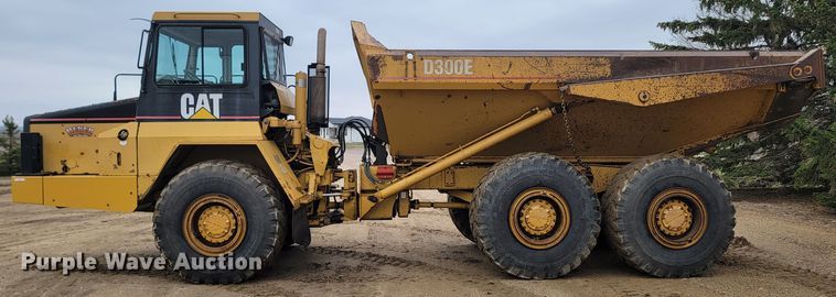 image for item LV9518 1998 Caterpillar D300E  haul truck