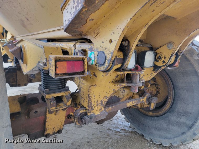 image for item LV9518 1998 Caterpillar D300E  haul truck