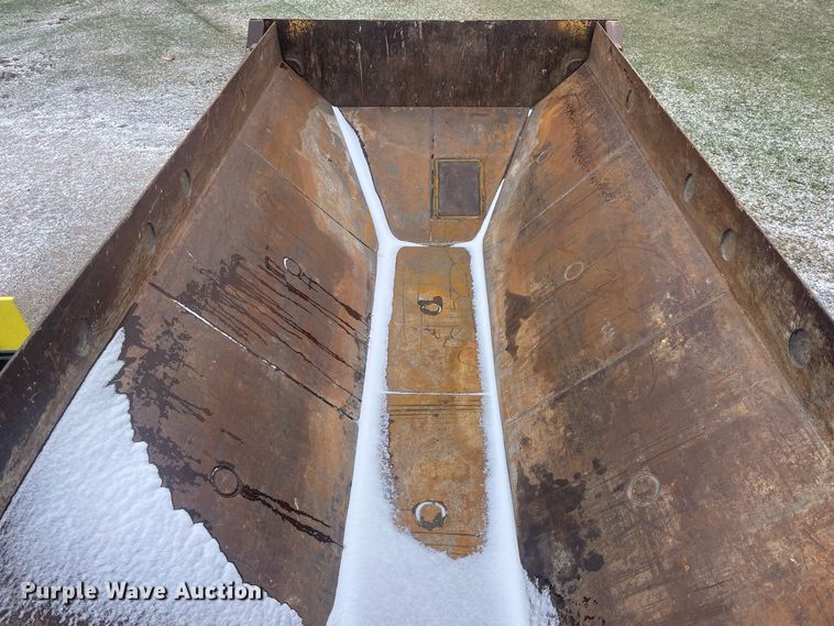 image for item LV9518 1998 Caterpillar D300E  haul truck