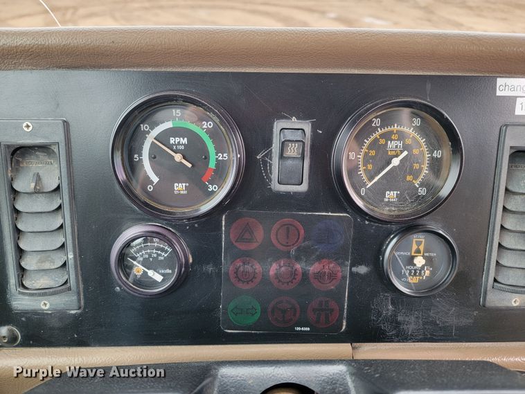 image for item LV9518 1998 Caterpillar D300E  haul truck