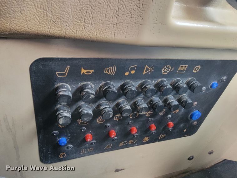 image for item LV9518 1998 Caterpillar D300E  haul truck