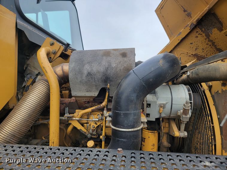 image for item LV9518 1998 Caterpillar D300E  haul truck