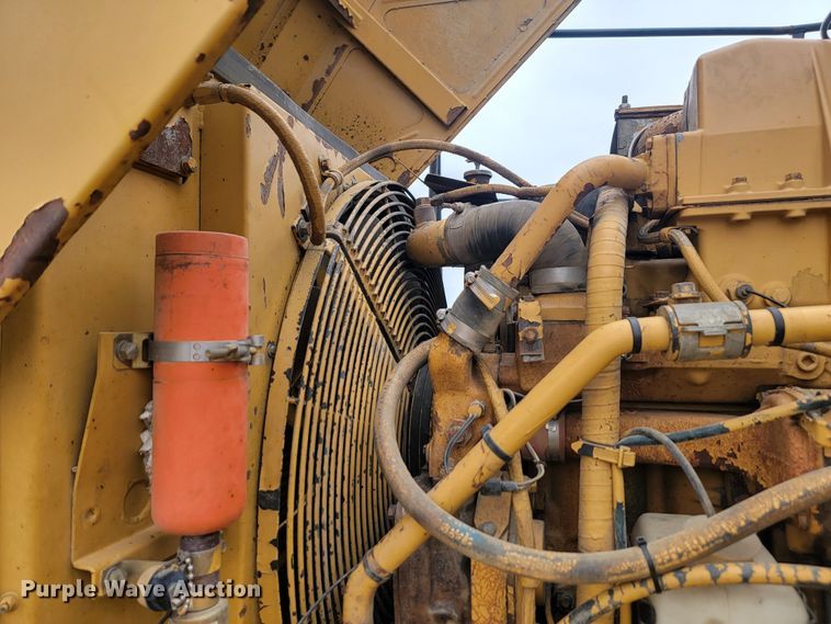 image for item LV9518 1998 Caterpillar D300E  haul truck